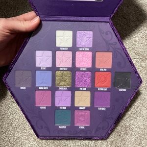 Jeffree Star- Blood Lust Artistry Palette